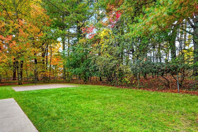 13 Cedar Lane, Medfield, MA 02052