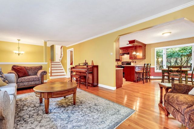 13 Cedar Lane, Medfield, MA 02052