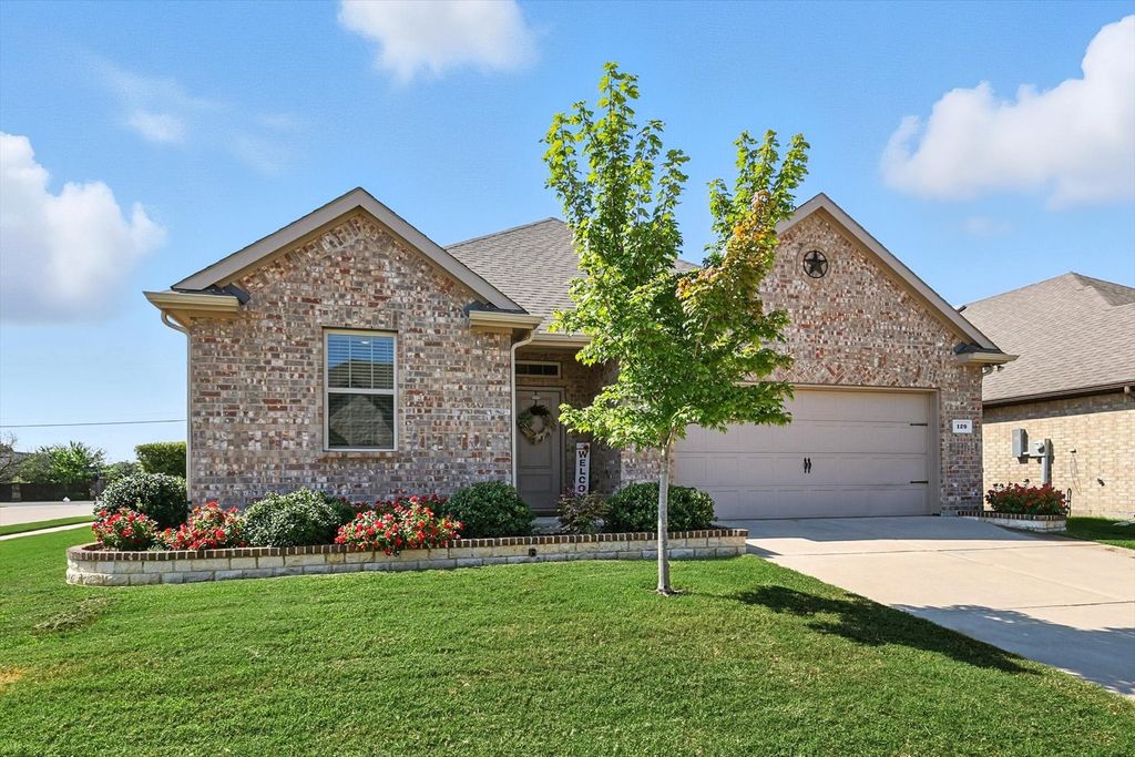 129 Cottage Lane, Royse City, TX 75189