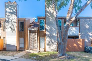 10202 Forum Park Drive 211, Houston, TX 77036