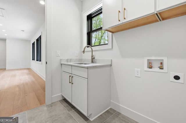 393 Karen Drive, Alpharetta, GA 30009