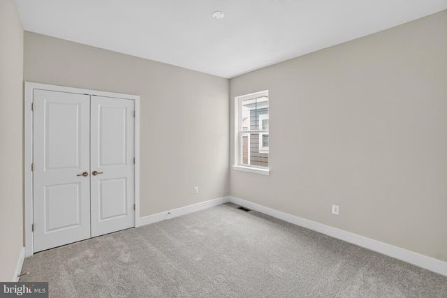 504 WILLOWSHIRE ST, Middle River, MD 21220
