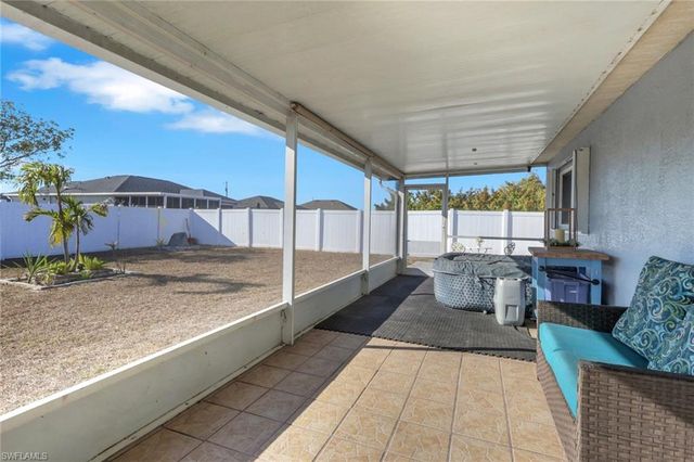 3208 NW 2nd PL, Cape Coral, FL 33993