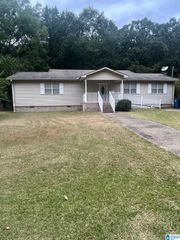 2204 FERRON AVENUE, Anniston, AL 36201
