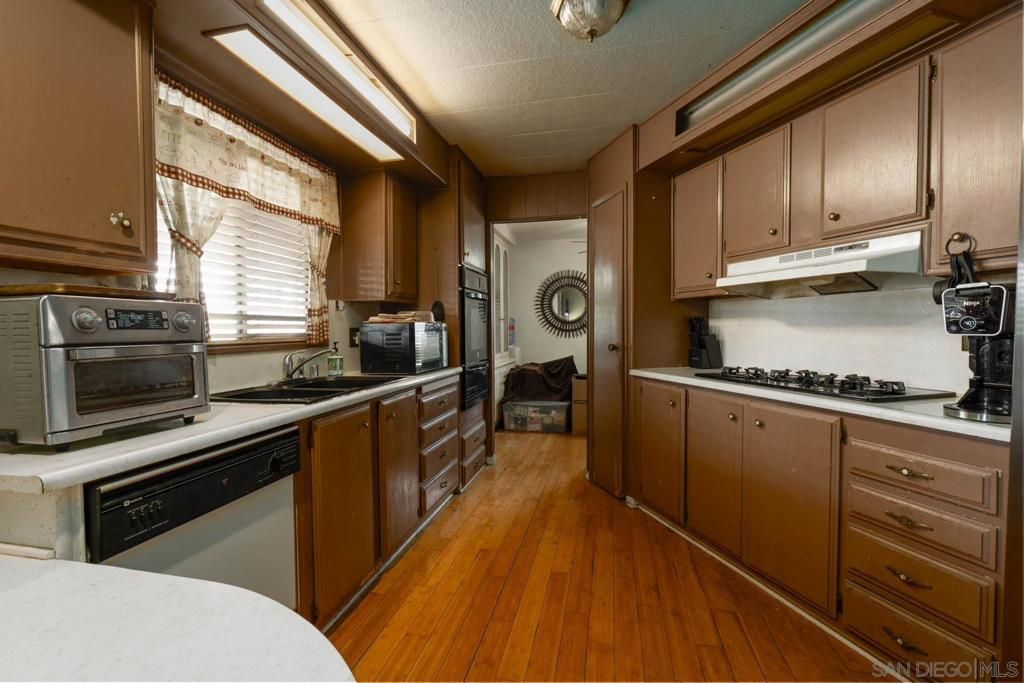718 Sycamore Ave 73, Vista, CA 92083 — photo 2