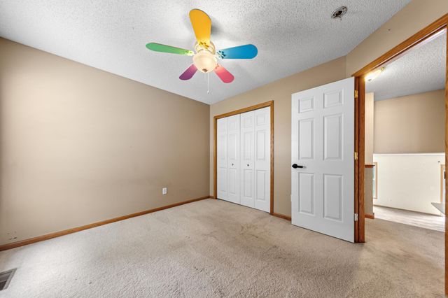 4991 Bluff Heights Trail SE, Prior Lake, MN 55372