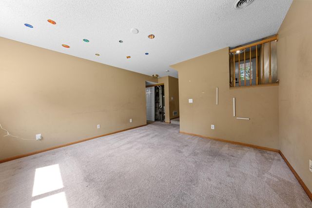 4991 Bluff Heights Trail SE, Prior Lake, MN 55372