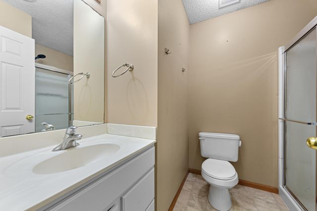 4991 Bluff Heights Trail SE, Prior Lake, MN 55372