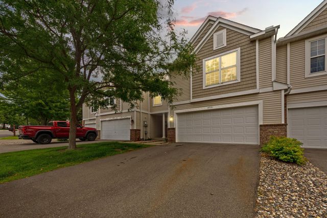 4991 Bluff Heights Trail SE, Prior Lake, MN 55372