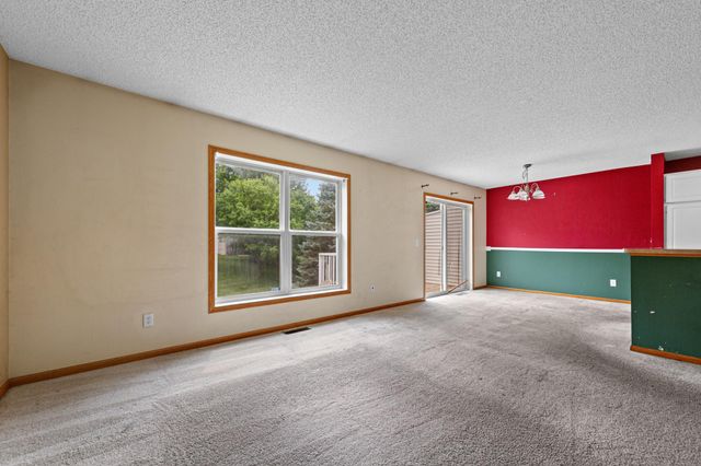 4991 Bluff Heights Trail SE, Prior Lake, MN 55372