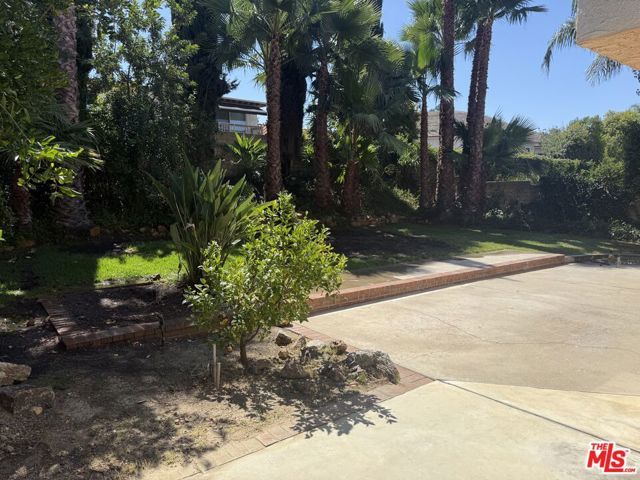 6324 Aquarius Avenue, Agoura Hills, CA 91301