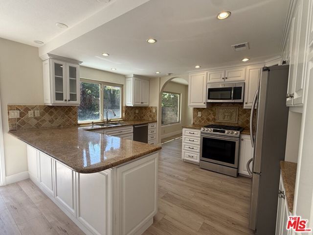 6324 Aquarius Avenue, Agoura Hills, CA 91301