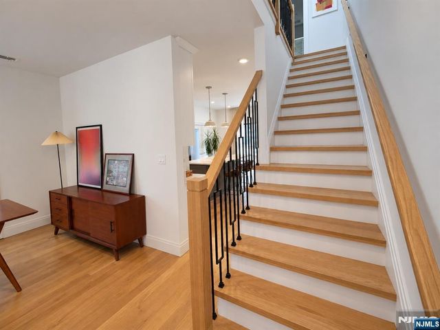 211 Slocum Way A, Fort Lee, NJ 07024