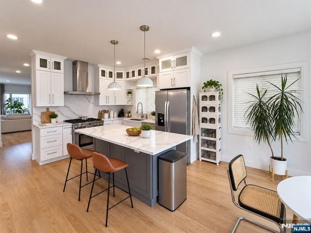 211 Slocum Way A, Fort Lee, NJ 07024