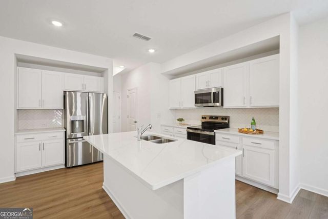 5321 Frontier Court, Flowery Branch, GA 30542