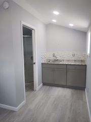 1133 NE 15th Avenue 17, Fort Lauderdale, FL 33304