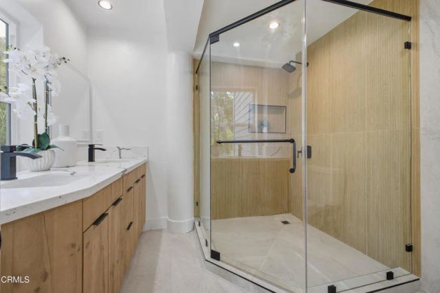 2409 Yorkshire Drive, Los Angeles, CA 90065