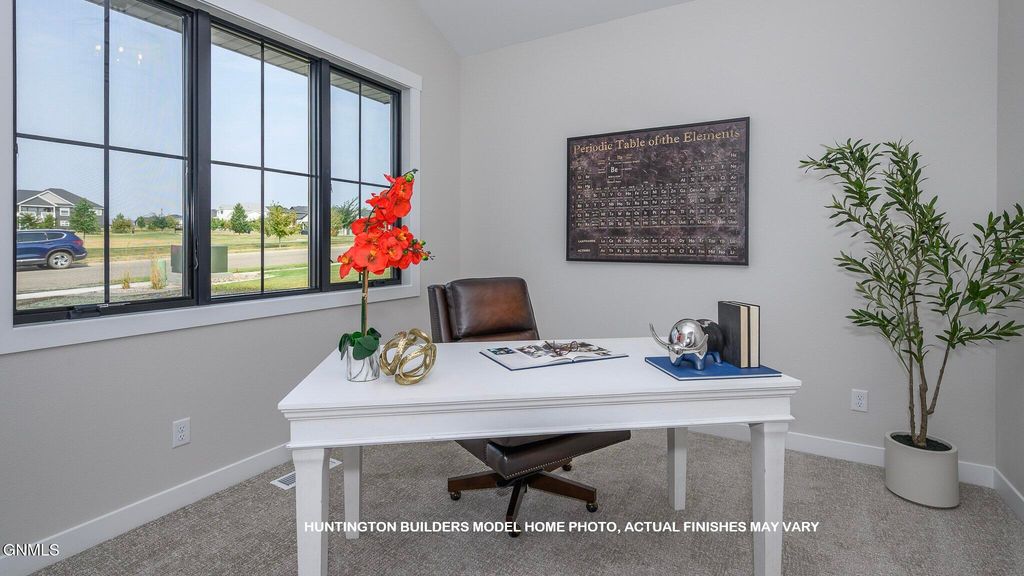 4627 Silbernagel Drive, Bismarck, ND 58503 photo 3