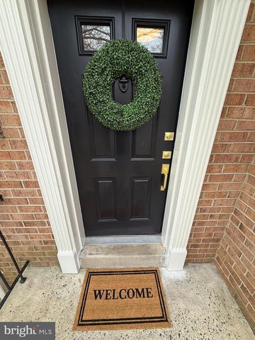 7753 SHOOTINGSTAR DR, Springfield, VA 22152