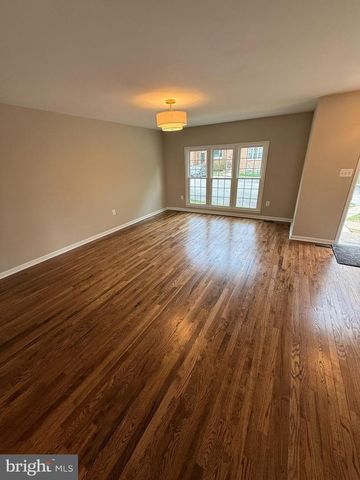 7753 SHOOTINGSTAR DR, Springfield, VA 22152