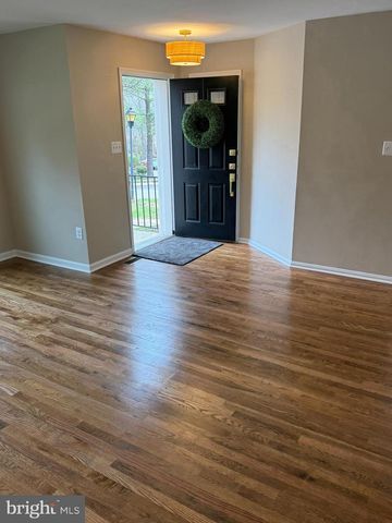 7753 SHOOTINGSTAR DR, Springfield, VA 22152