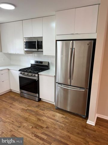 7753 SHOOTINGSTAR DR, Springfield, VA 22152