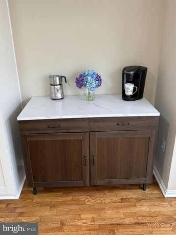 7753 SHOOTINGSTAR DR, Springfield, VA 22152