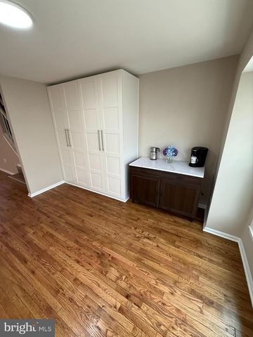 7753 SHOOTINGSTAR DR, Springfield, VA 22152