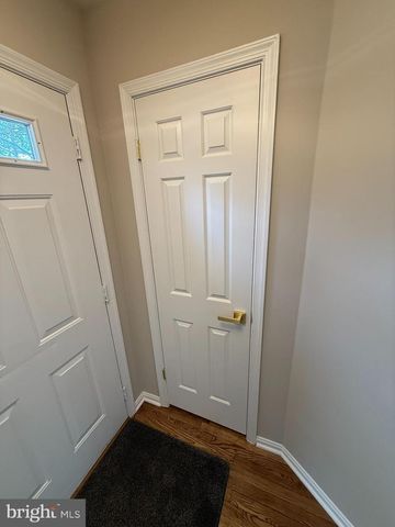 7753 SHOOTINGSTAR DR, Springfield, VA 22152