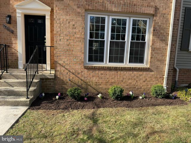 7753 SHOOTINGSTAR DR, Springfield, VA 22152