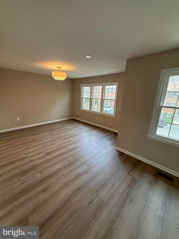 7753 SHOOTINGSTAR DR, Springfield, VA 22152