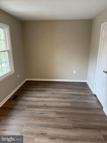 7753 SHOOTINGSTAR DR, Springfield, VA 22152