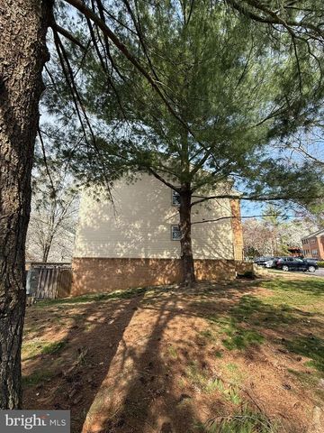 7753 SHOOTINGSTAR DR, Springfield, VA 22152