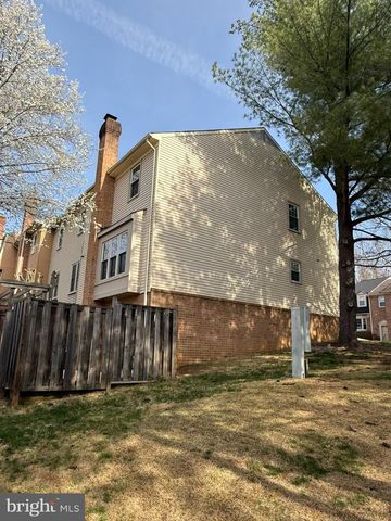 7753 SHOOTINGSTAR DR, Springfield, VA 22152