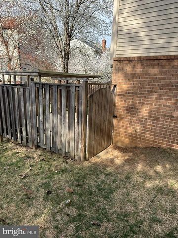 7753 SHOOTINGSTAR DR, Springfield, VA 22152