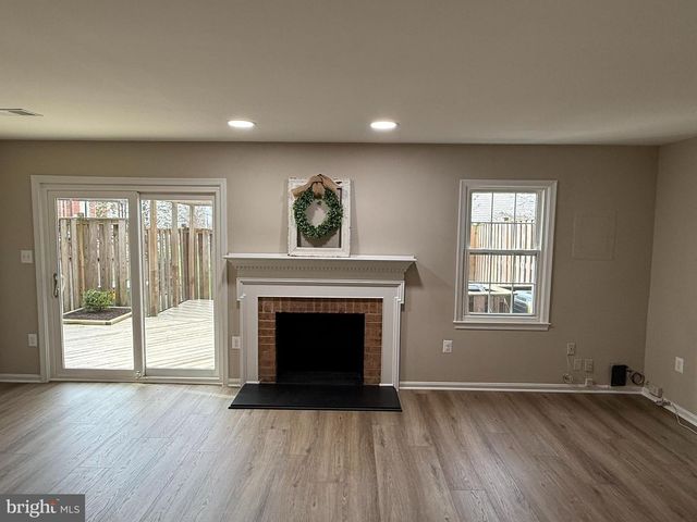 7753 SHOOTINGSTAR DR, Springfield, VA 22152