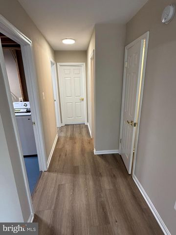 7753 SHOOTINGSTAR DR, Springfield, VA 22152