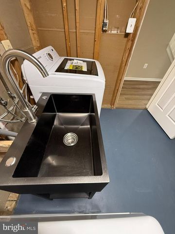 7753 SHOOTINGSTAR DR, Springfield, VA 22152