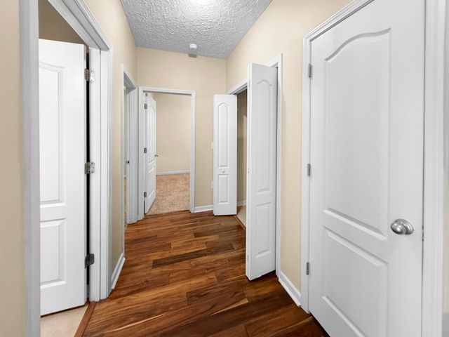 2490 S Lakeview Drive, Crestview, FL 32536