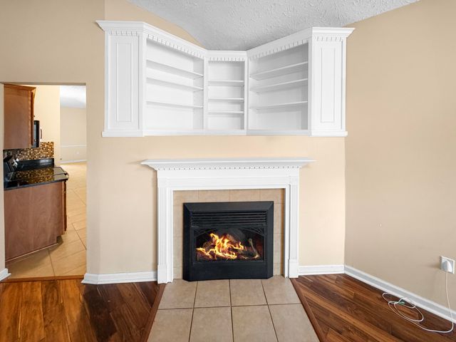 2490 S Lakeview Drive, Crestview, FL 32536