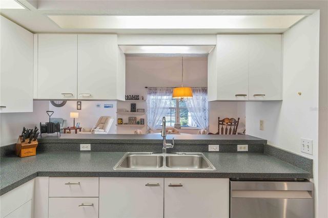 141 KINGS DRIVE, Rotonda West, FL 33947