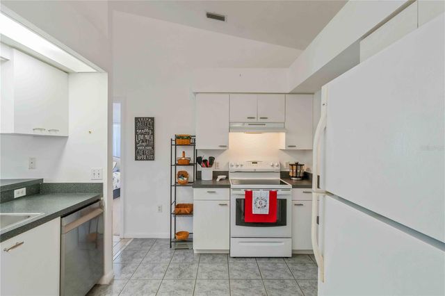 141 KINGS DRIVE, Rotonda West, FL 33947