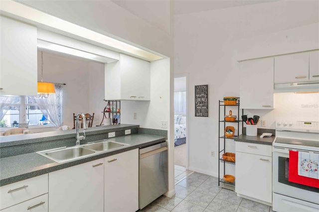 141 KINGS DRIVE, Rotonda West, FL 33947