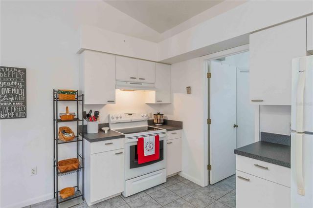 141 KINGS DRIVE, Rotonda West, FL 33947