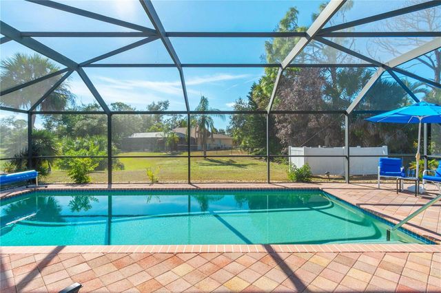 141 KINGS DRIVE, Rotonda West, FL 33947