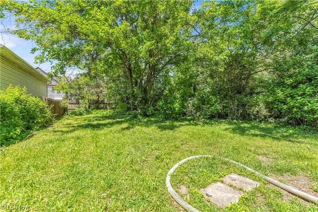 2480 E 86th Street, Cleveland, OH 44104