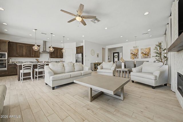 8041 E JACARANDA Street, Mesa, AZ 85207