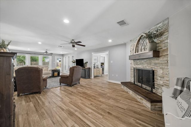 1115 Austin Colony Drive, Richmond, TX 77406