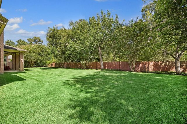 1602 Hill Spring Drive, Sugar Land, TX 77479