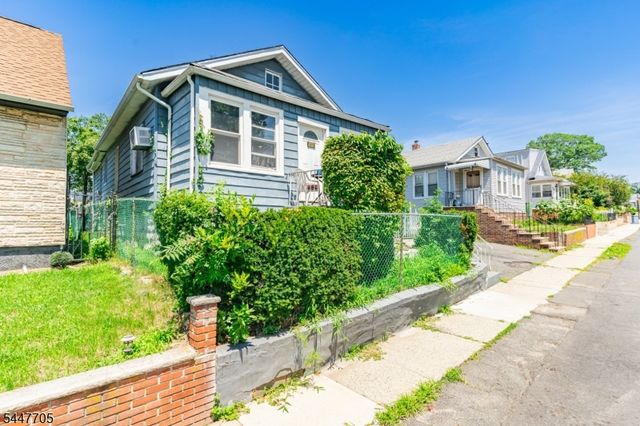 1410 Leslie St, Hillside Twp., NJ 07205